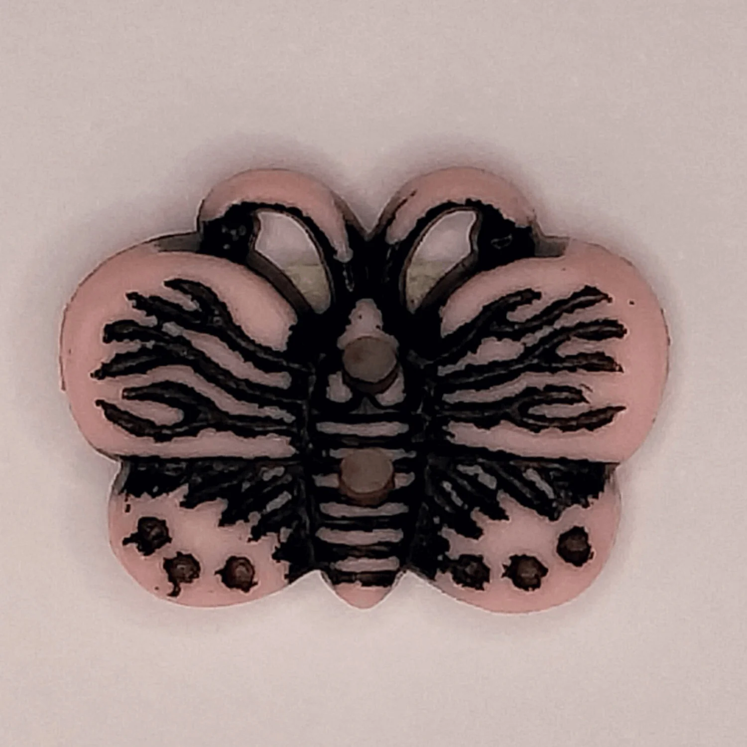 2 Hole Butterfly Button 20mm - Image 9