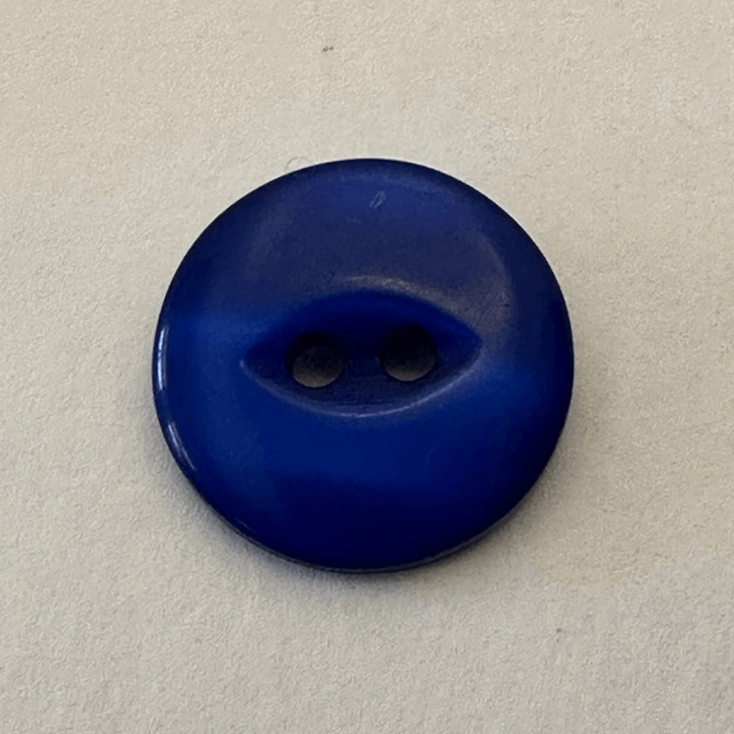 2 Hole Fish Eye Shiny Shirt Button 19mm - Image 25