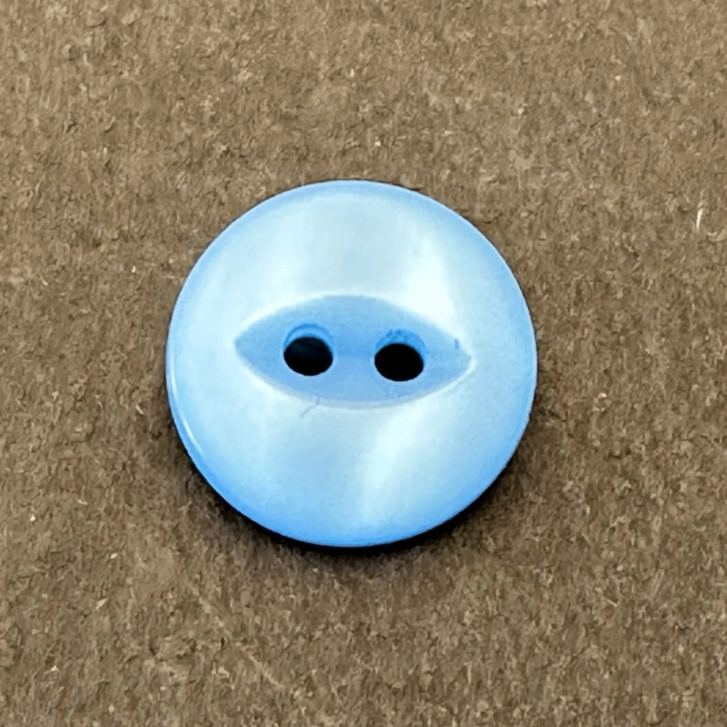 2 Hole Fish Eye Shiny Shirt Button 19mm - Image 7