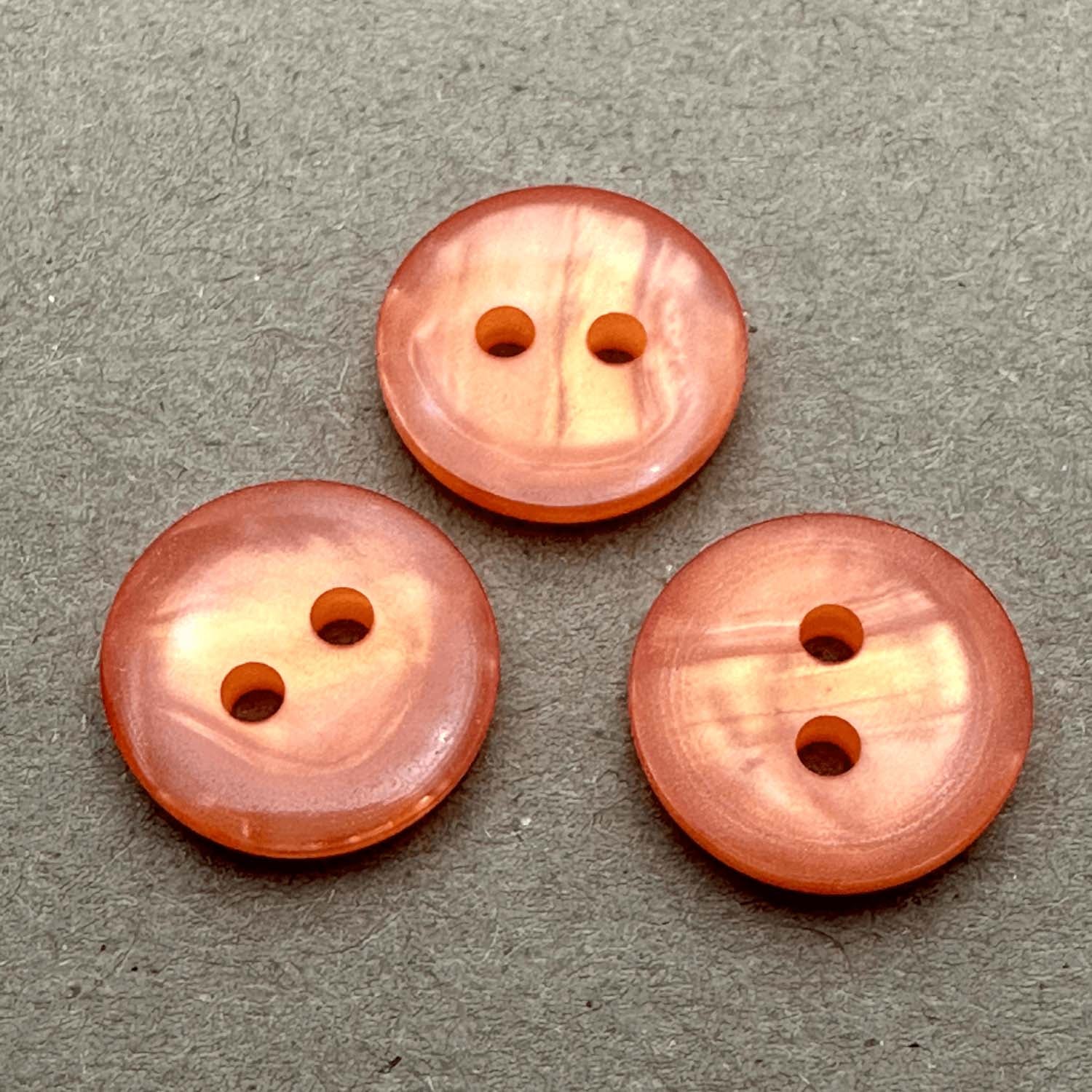 2 Hole Flat Pearled Button 14mm - Image 5