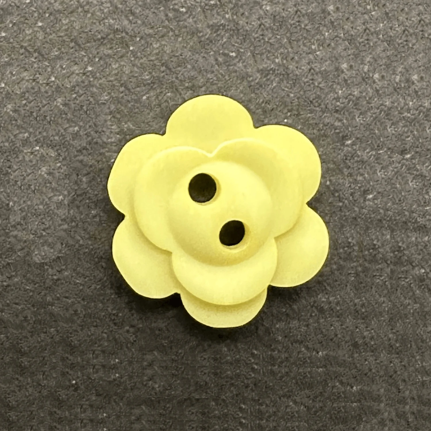 2 Hole Matt Flower Button 12mm - Image 11