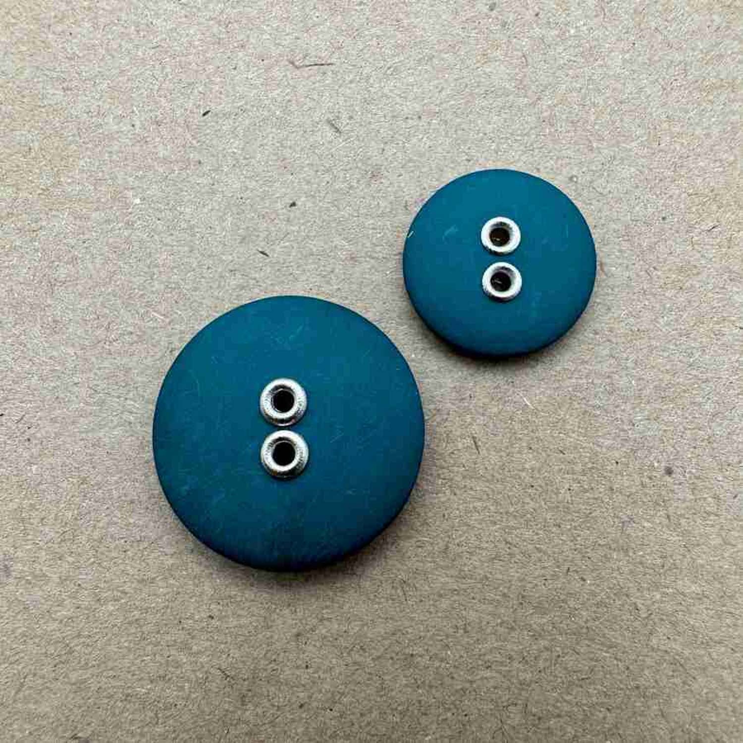 2 Hole Sew through Rivet Button - Image 29