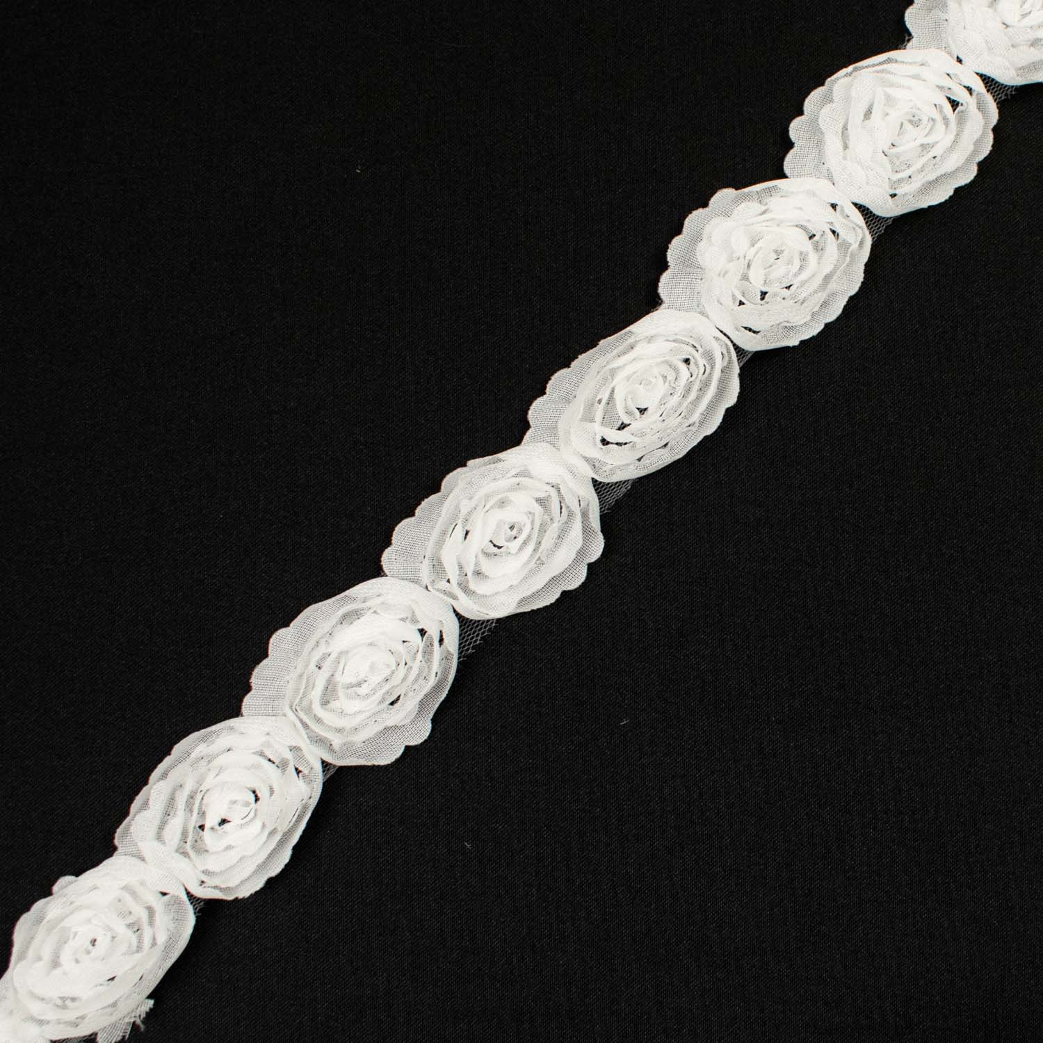 3D Rose Netting Lace Trim White 3CM - Image 4