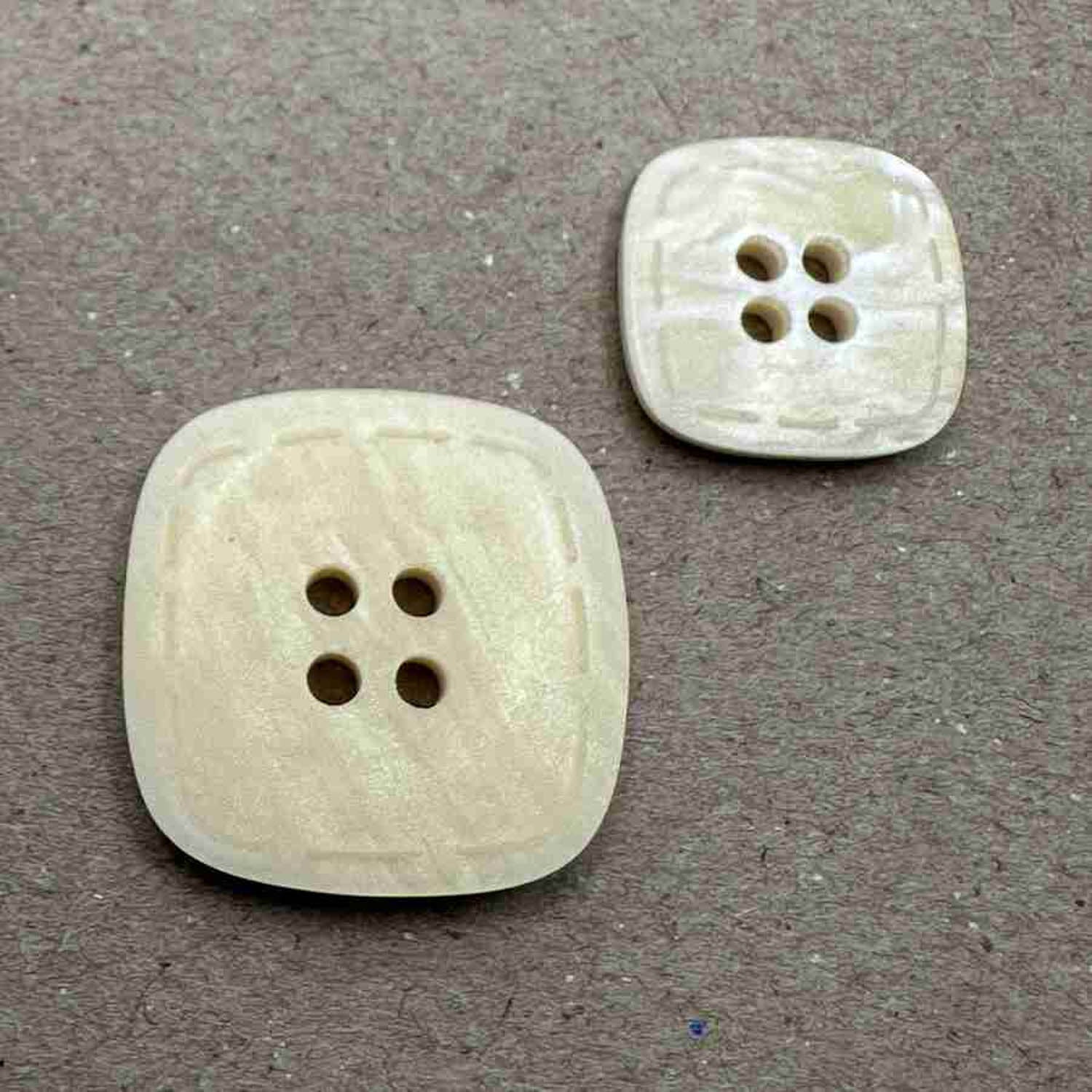 4 Hole Shiny Square Stitch Edge Button - Image 13