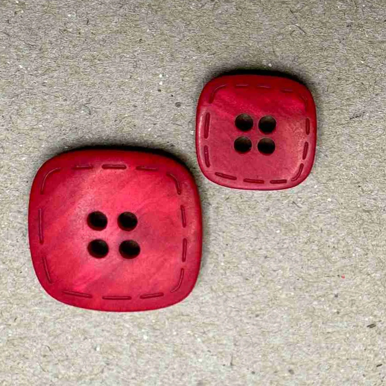 4 Hole Shiny Square Stitch Edge Button - Image 14