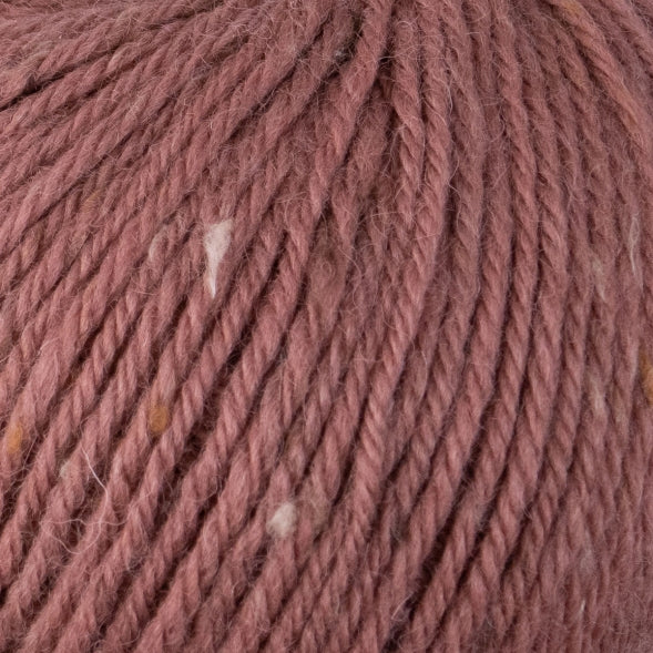 Heirloom Merino Fleck 8 Ply Knitting Yarn - Image 15