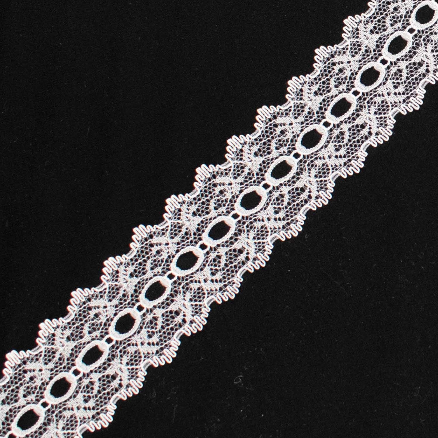 Feathered Eyelet Lace 37mm - Image 13