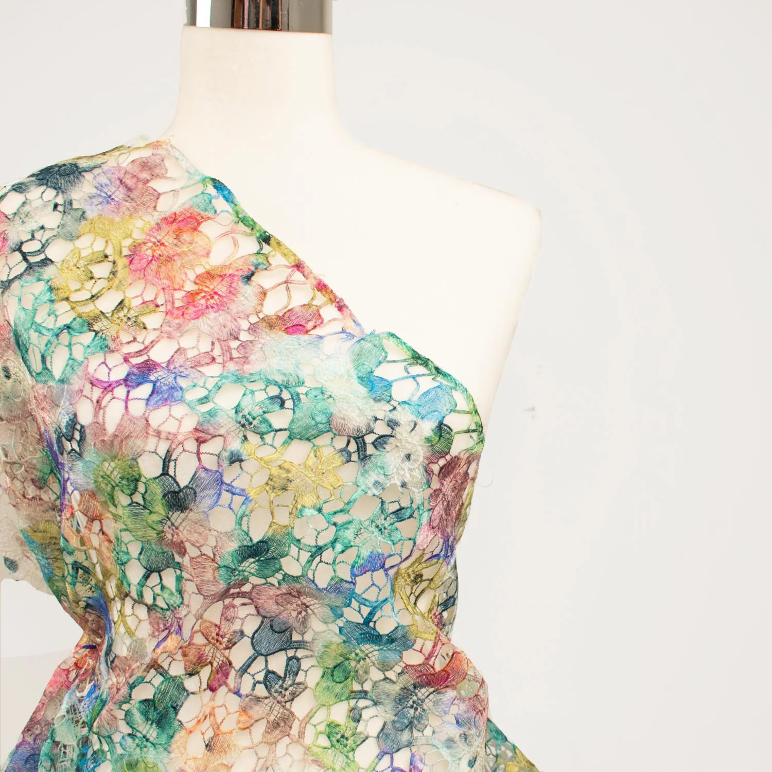 Guipure Rainbow Lace - Image 9