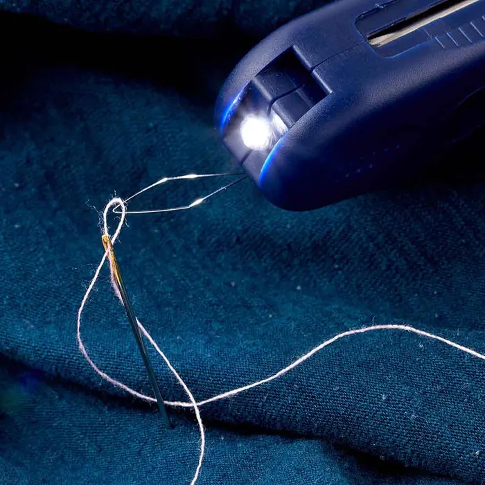 Hemline Sew Handy 4-in-1 Sewing Tool - Image 3