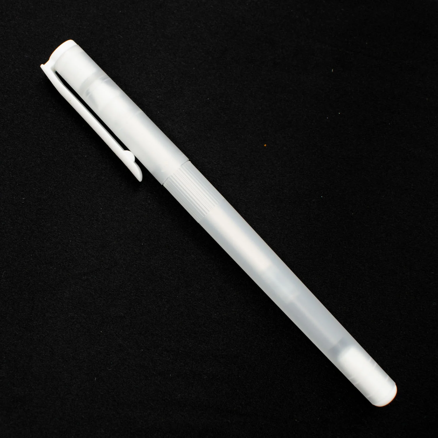 Matilda's Own Iron-Erasable Fine Tip Pen – White - Image 4