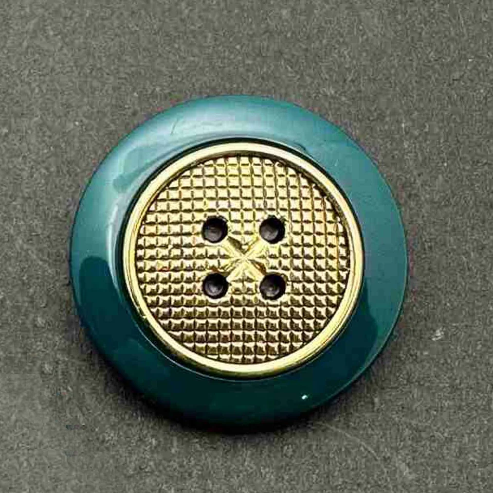Nylon Gold Metallic Round Patterned Shank Button - Image 12
