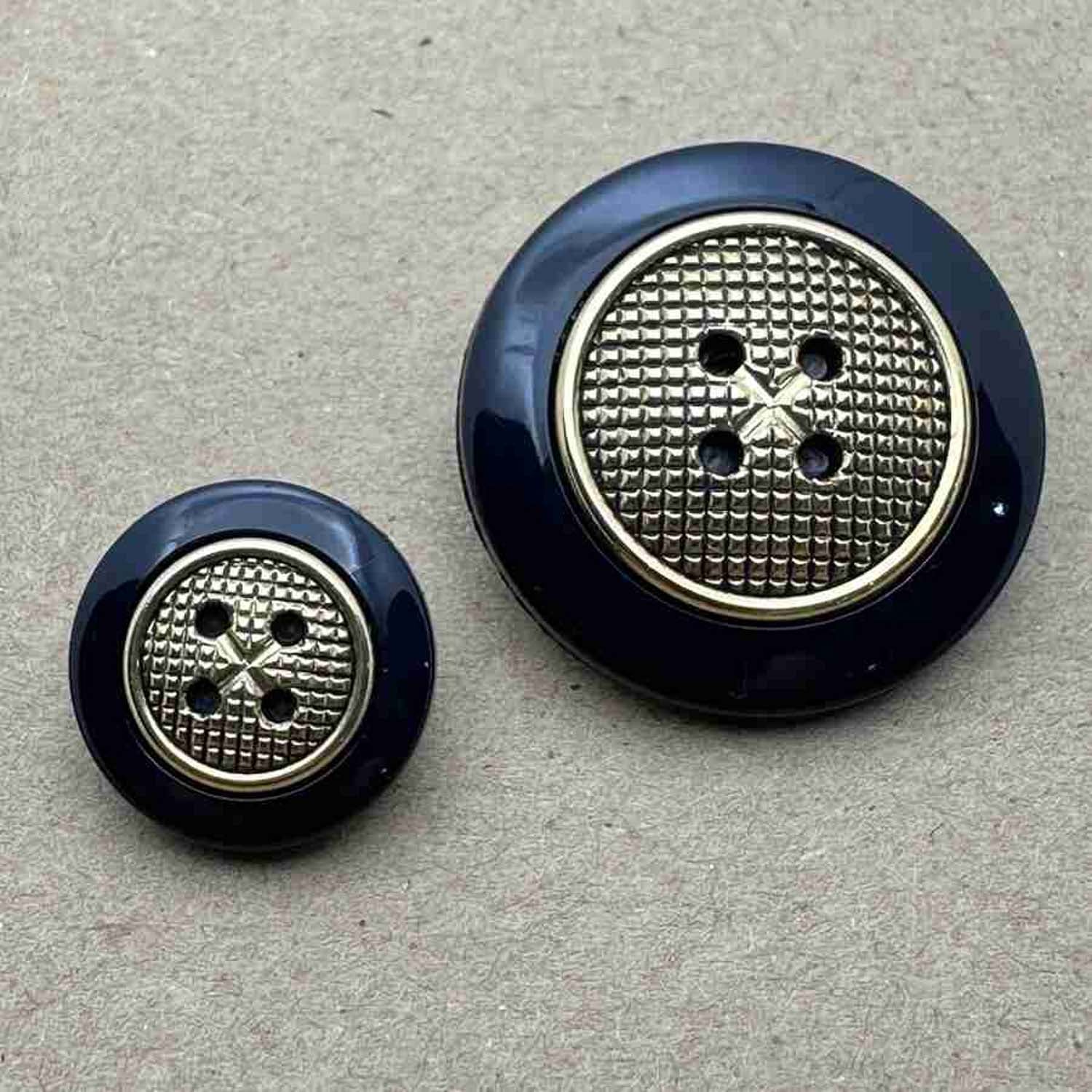 Nylon Gold Metallic Round Patterned Shank Button - Image 4