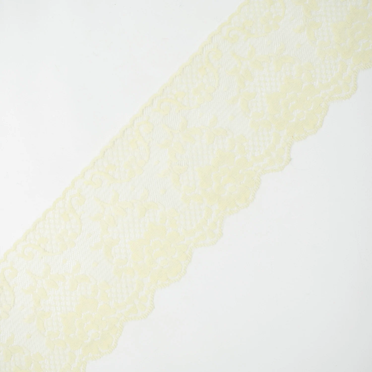 Nylon Lace Trim Design-14 Floral 95mm - Image 6