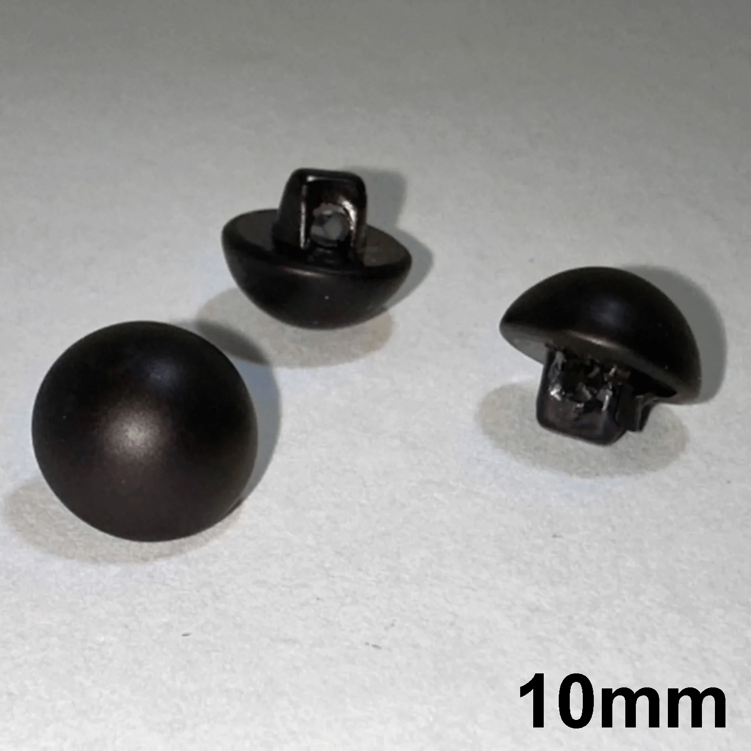Pearl Shank Button - Image 13