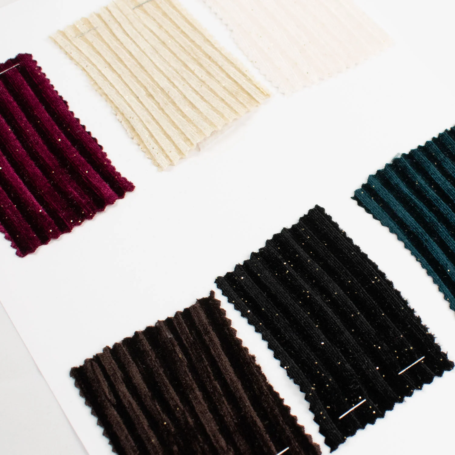 Pleated Velvet Glitter - Image 12