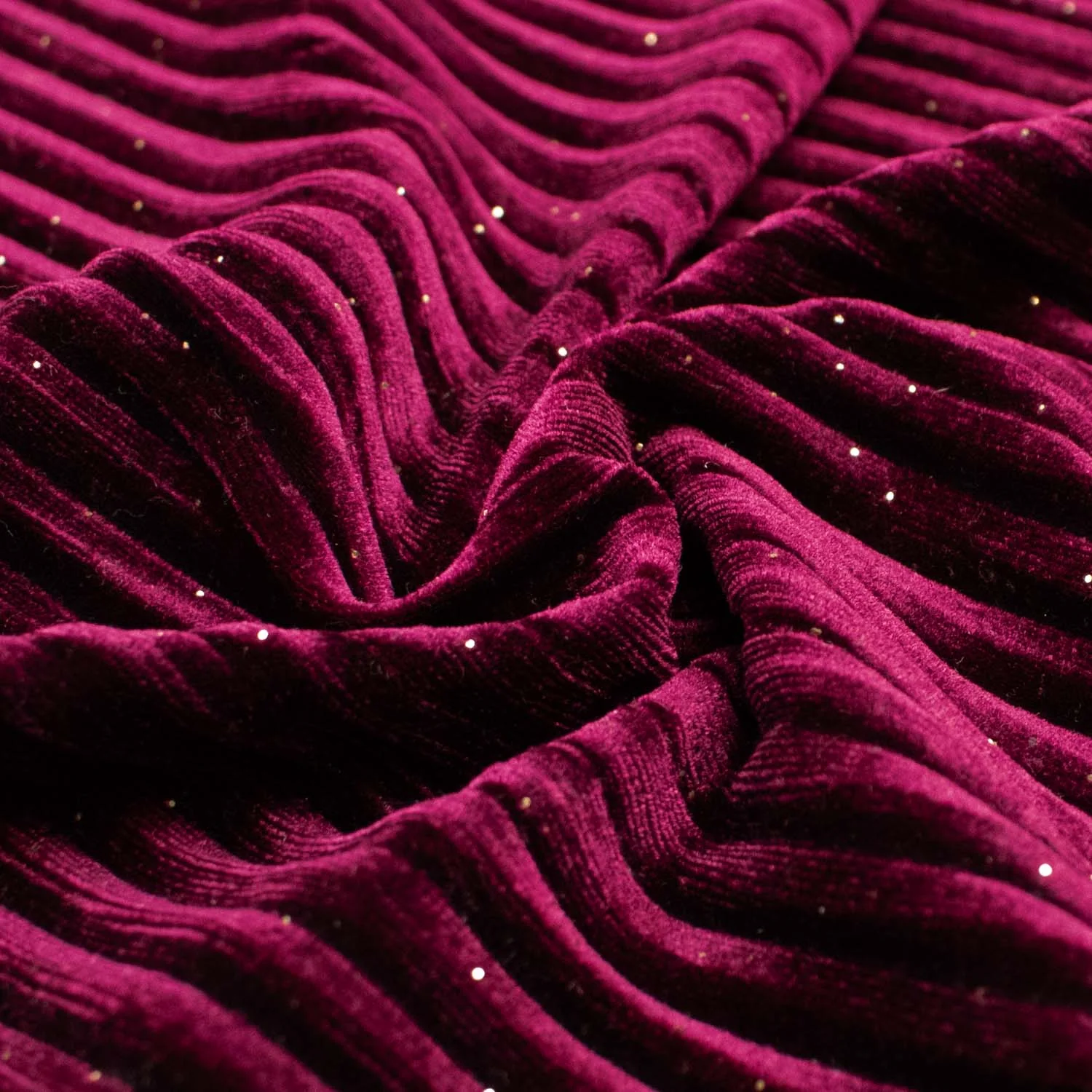 Pleated Velvet Glitter - Image 3