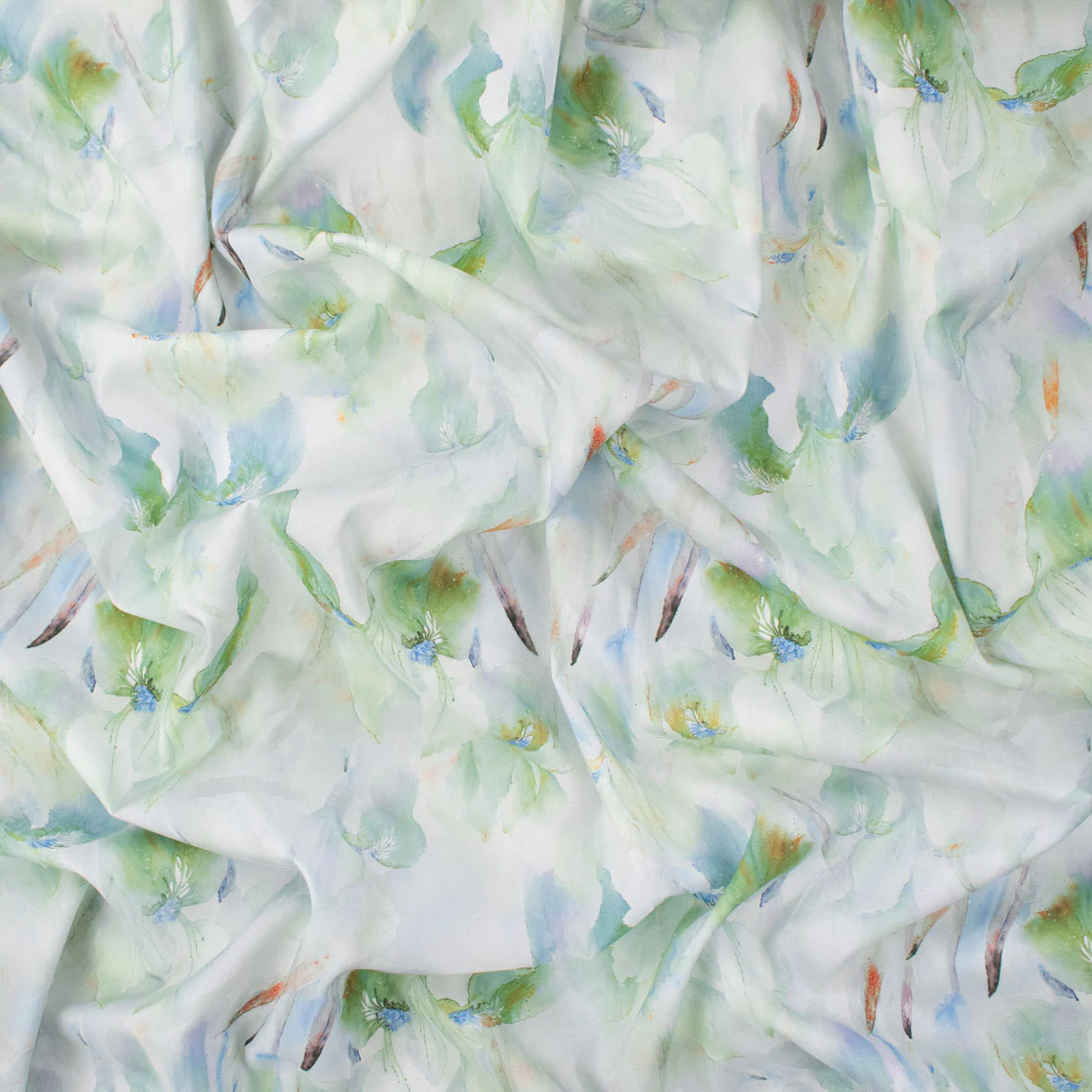 Pure Cotton Lawn Watercolour Prints SS41838 - Iris Garden Soft Green - Image 3