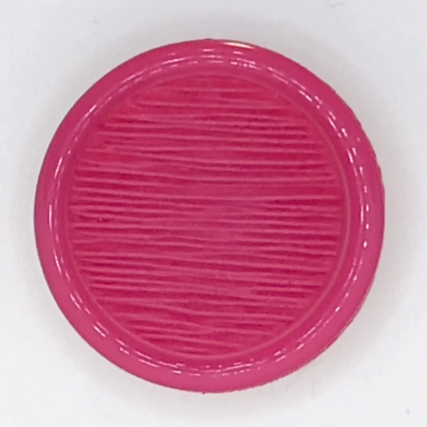 Round Textured Shank Button 19mm - Image 18