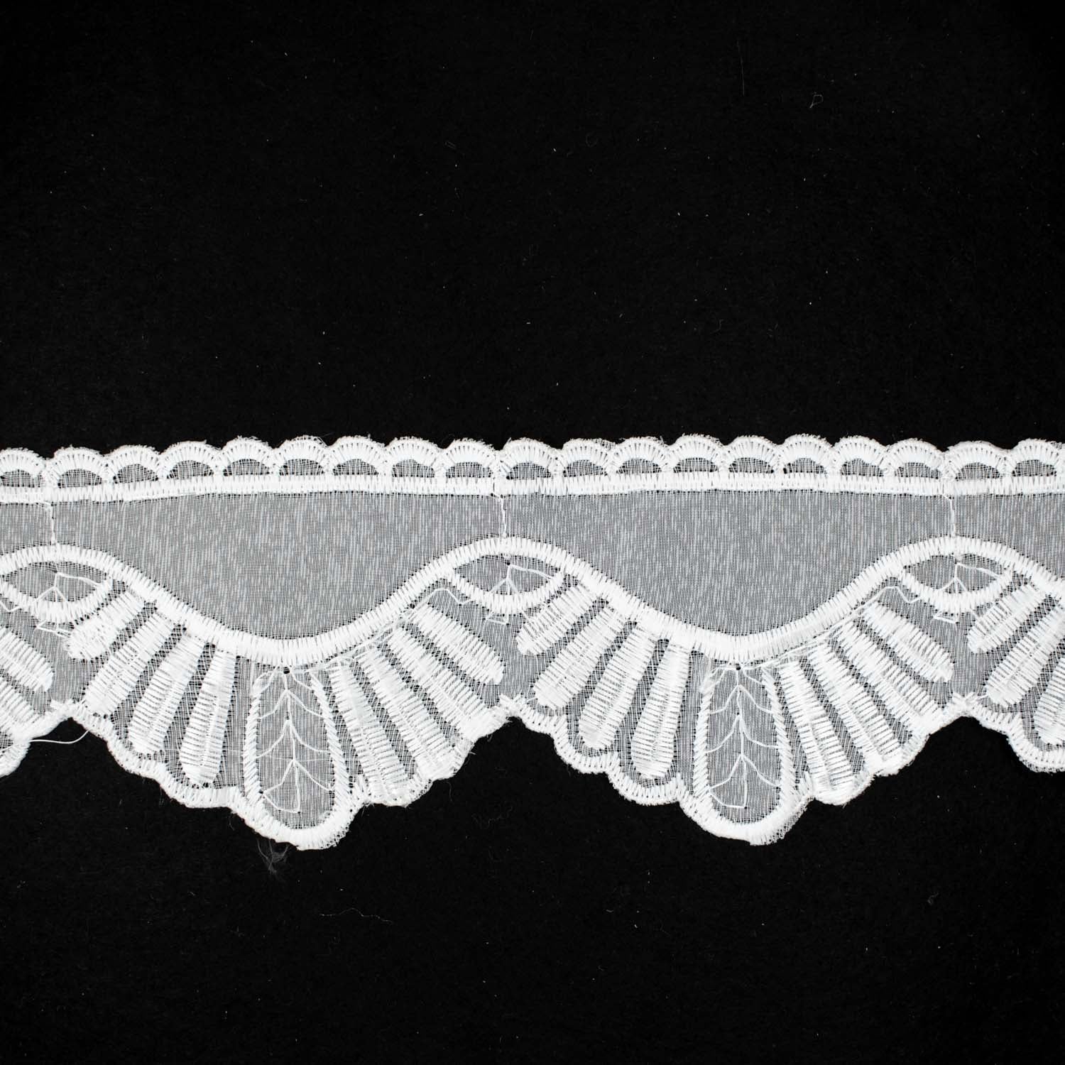 Scalloped Embroidered Voil White Lace Trim 10cm - Image 2