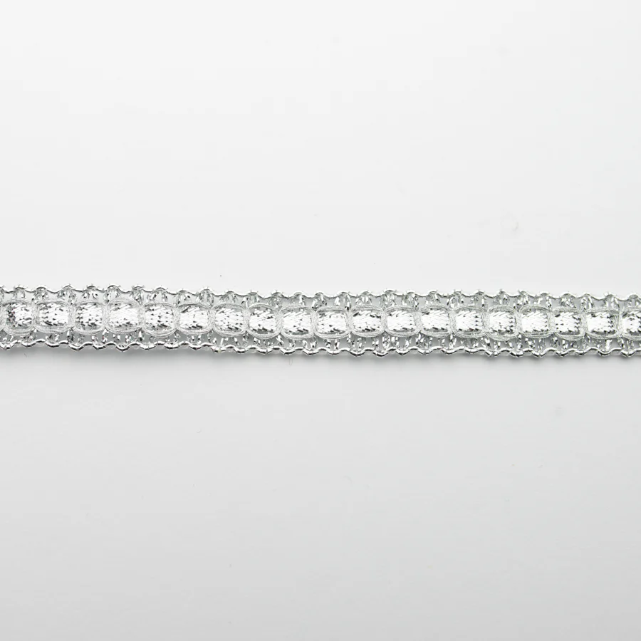Sparkly Metallic Gold/Silver Trim - Image 8