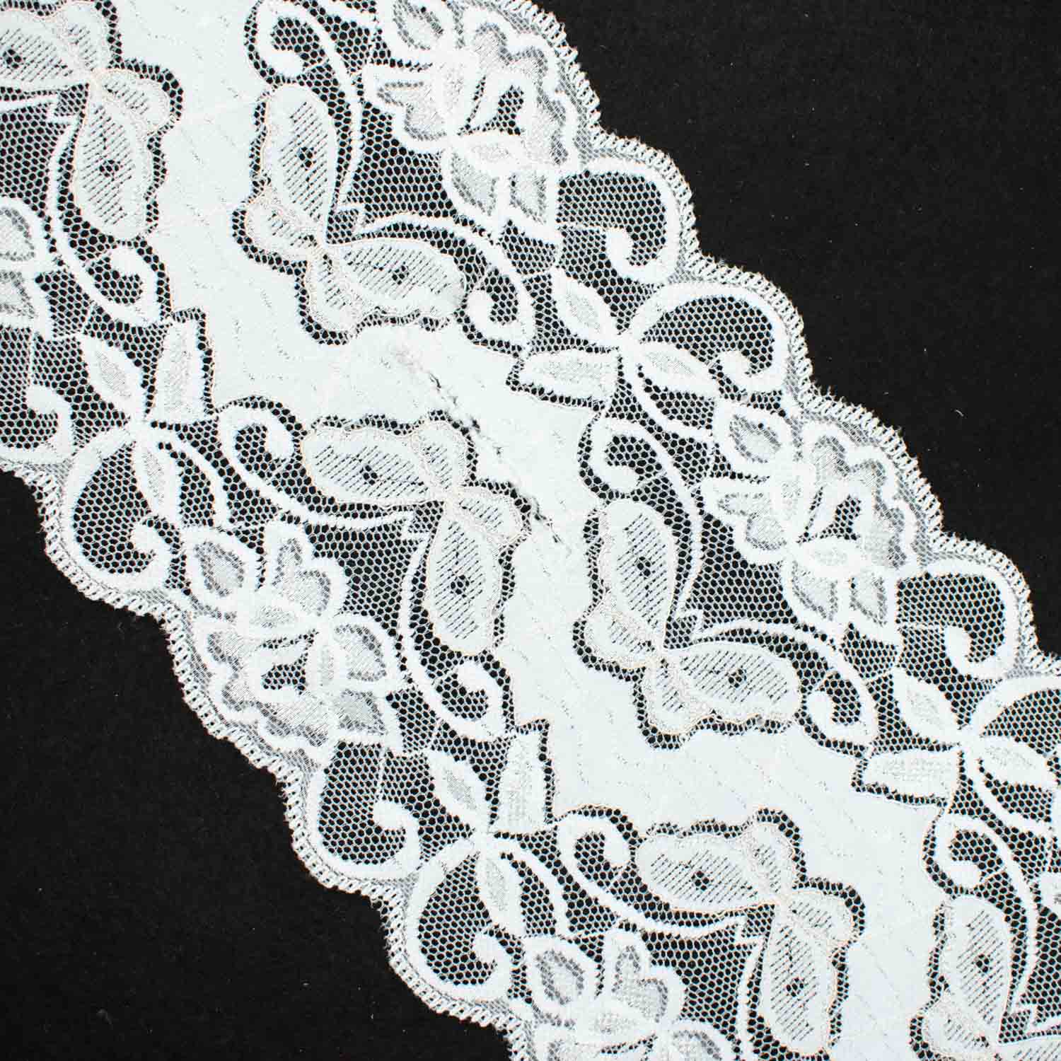 Floral Stretch Raschel Lace Trim 150mm - Image 13