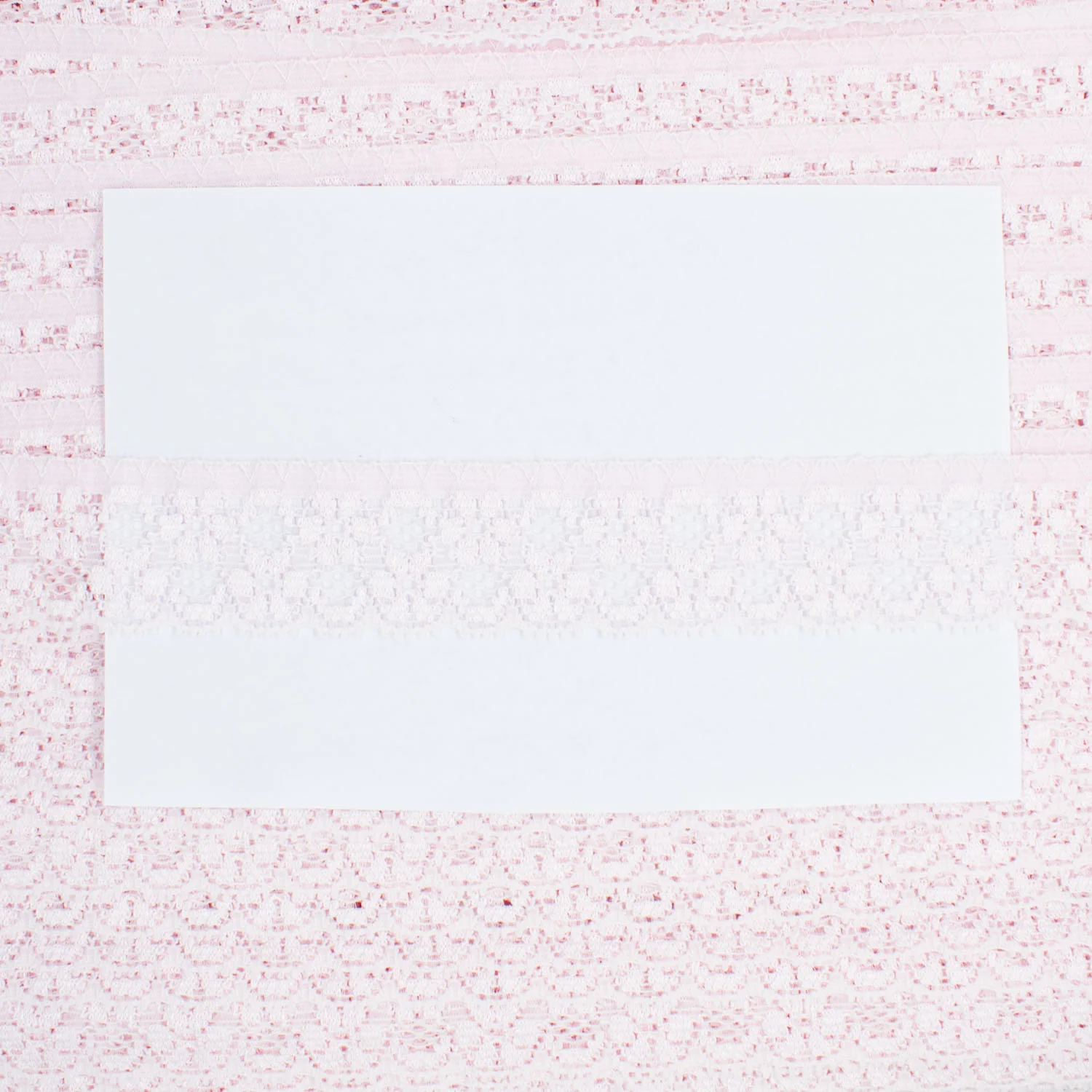 Floral Stretch Raschel Lace Trim 30mm - Image 5