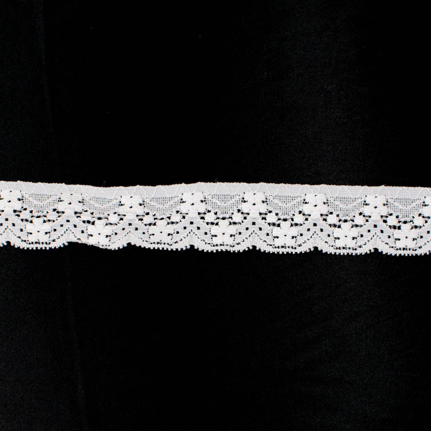 Floral Stretch Raschel Lace Trim 30mm - Image 6