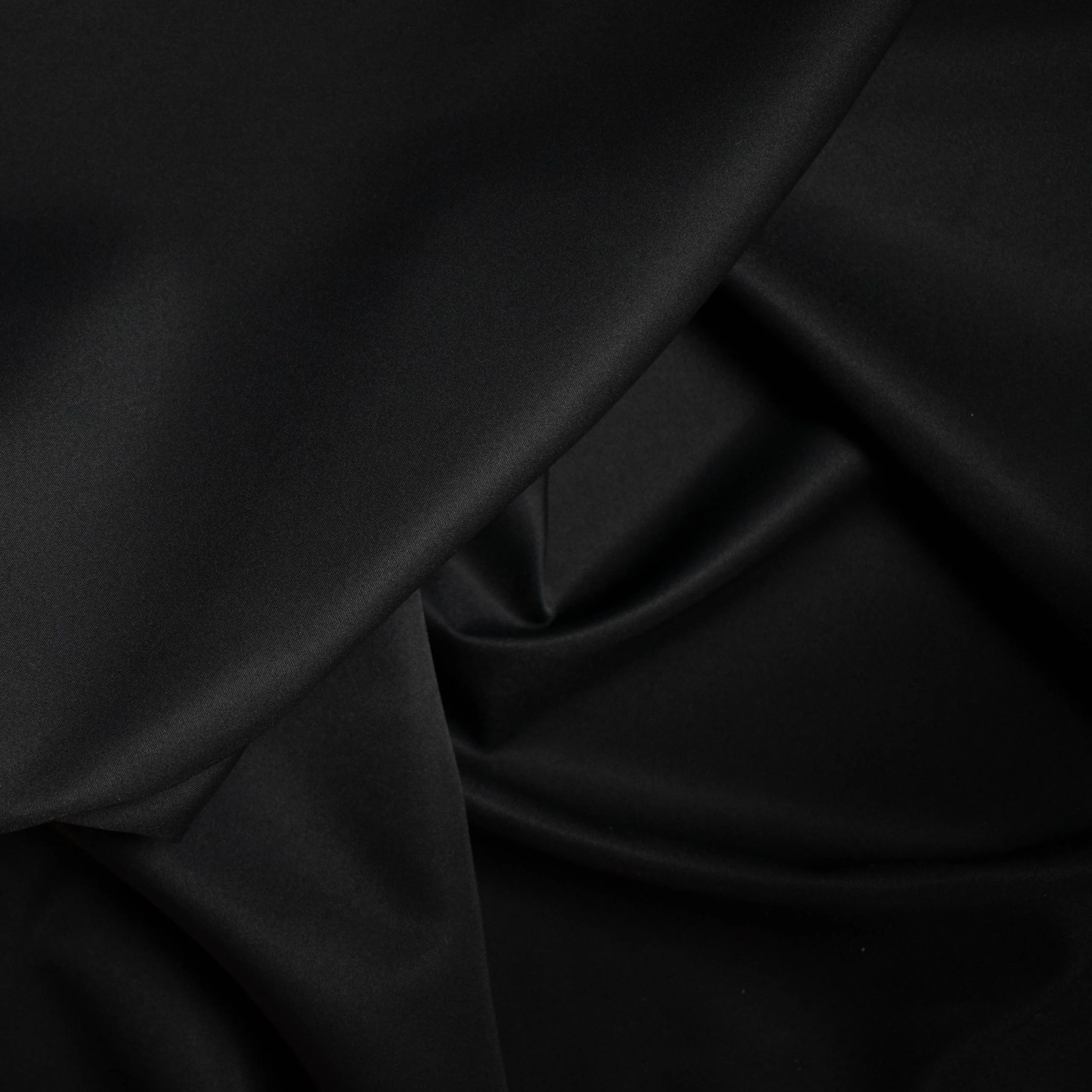 Stretch Suiting - Image 4