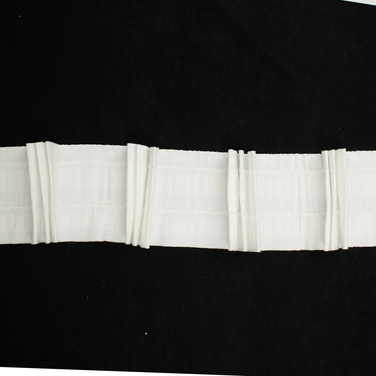 Triple Pinch Pleat Curtain Tape on String 9CM - Image 4