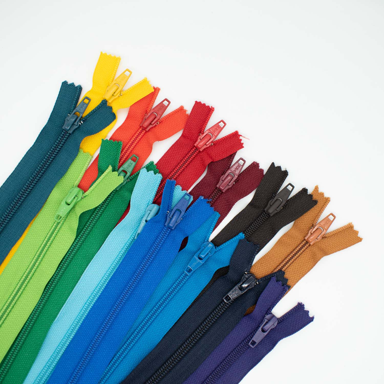 YKK Close End Plastic Zip 23CM - Image 5