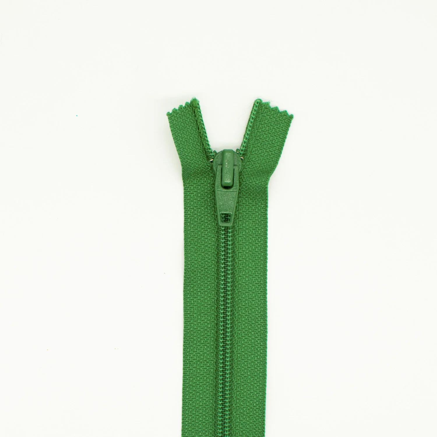 YKK Close End Plastic Zip 20CM - Image 13