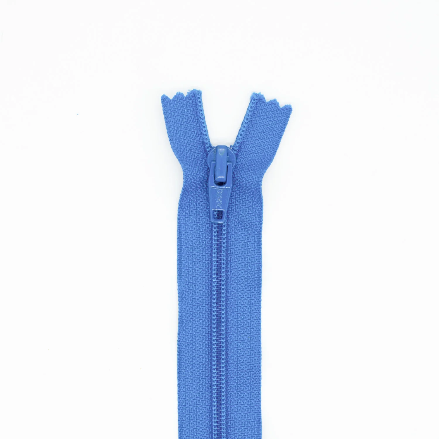 YKK Close End Plastic Zip 24CM - Image 4