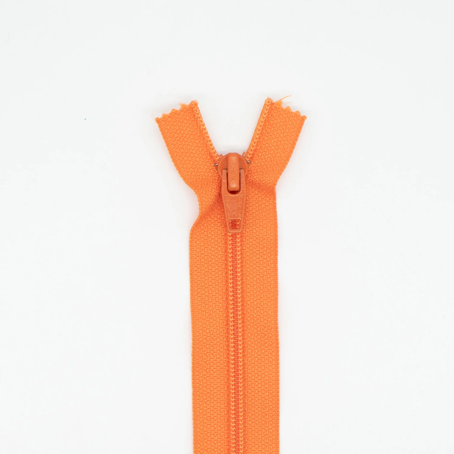 YKK Close End Plastic Zip 25CM - Image 4