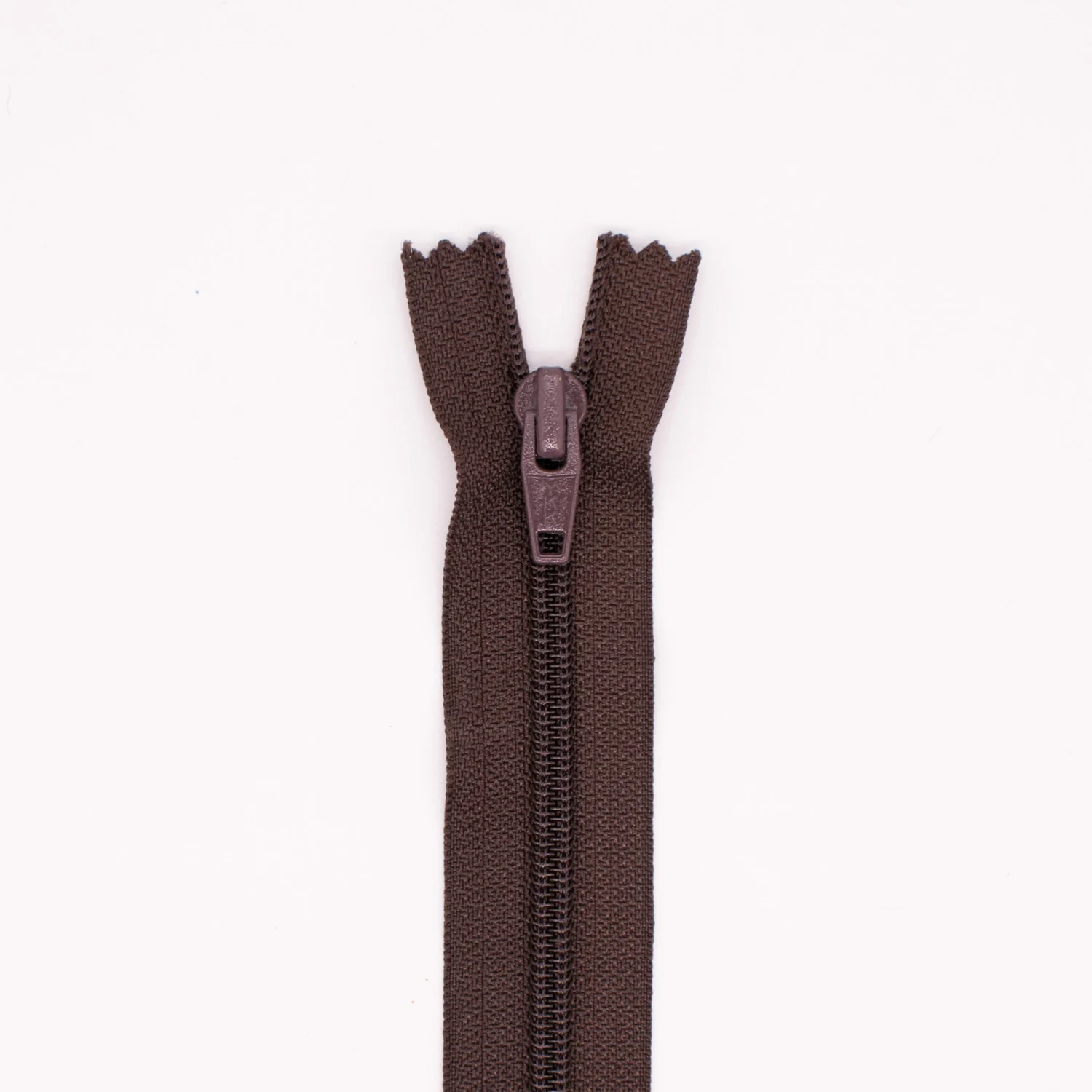 YKK Close End Plastic Zip 40CM - Image 2