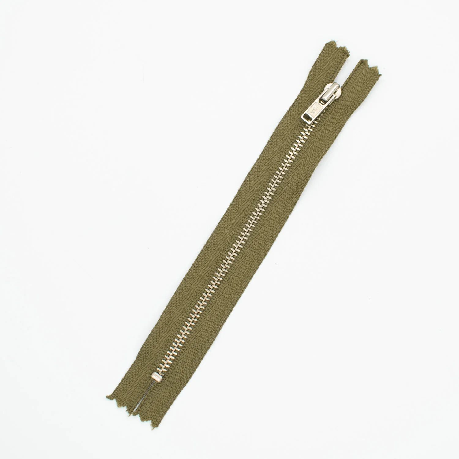 YKK Closed End Metal Zip 15CM - Image 5