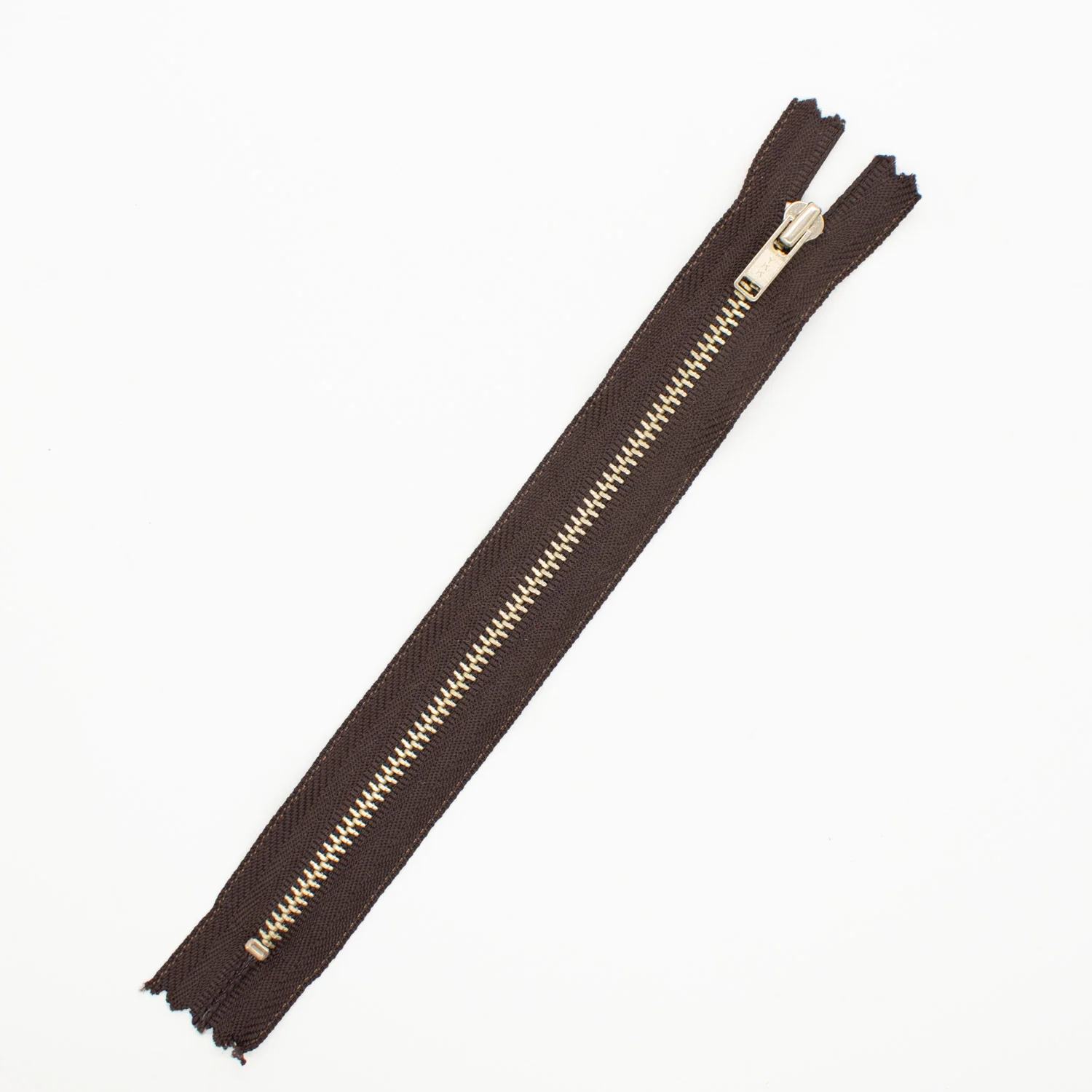 YKK Closed End Metal Zip 16-17CM - Image 4