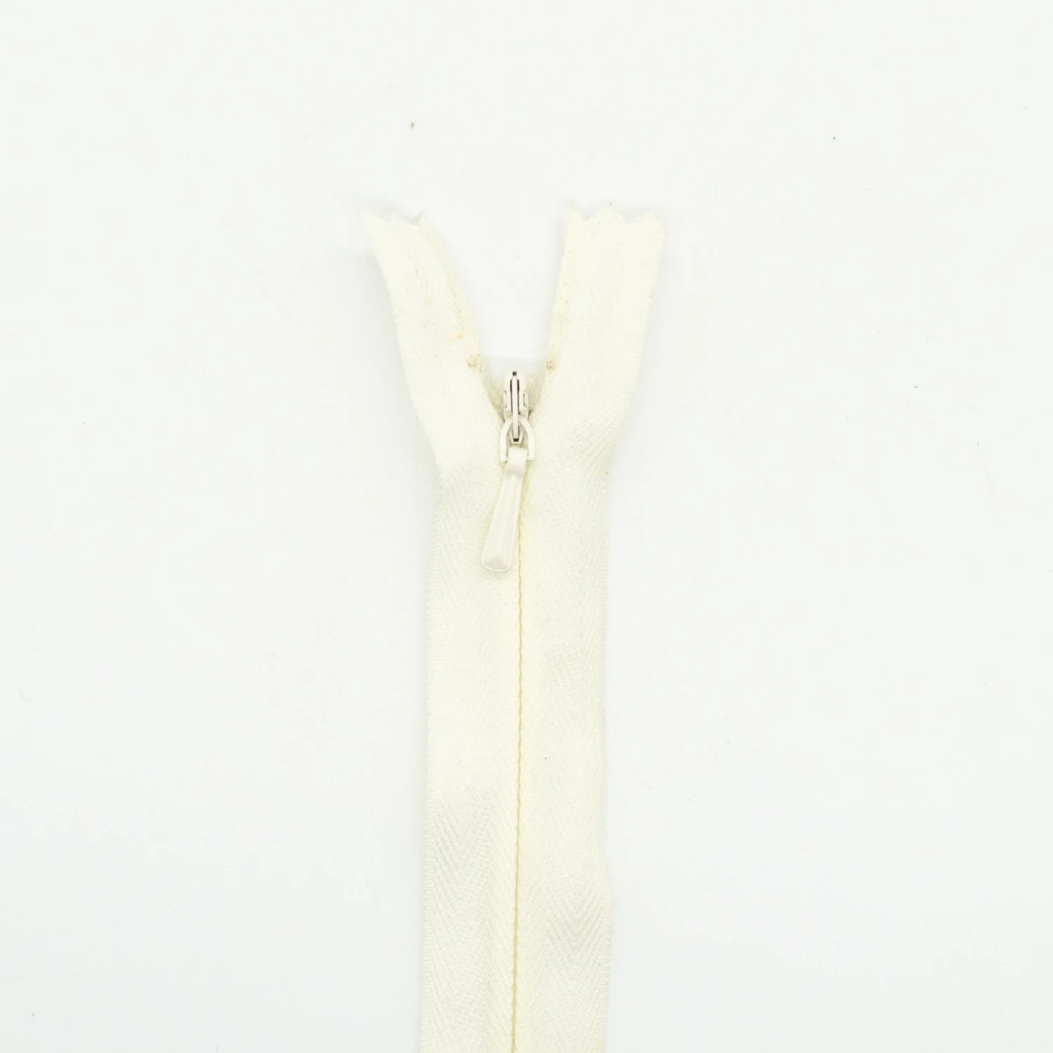YKK Invisible Dress Zip 50CM - Image 7