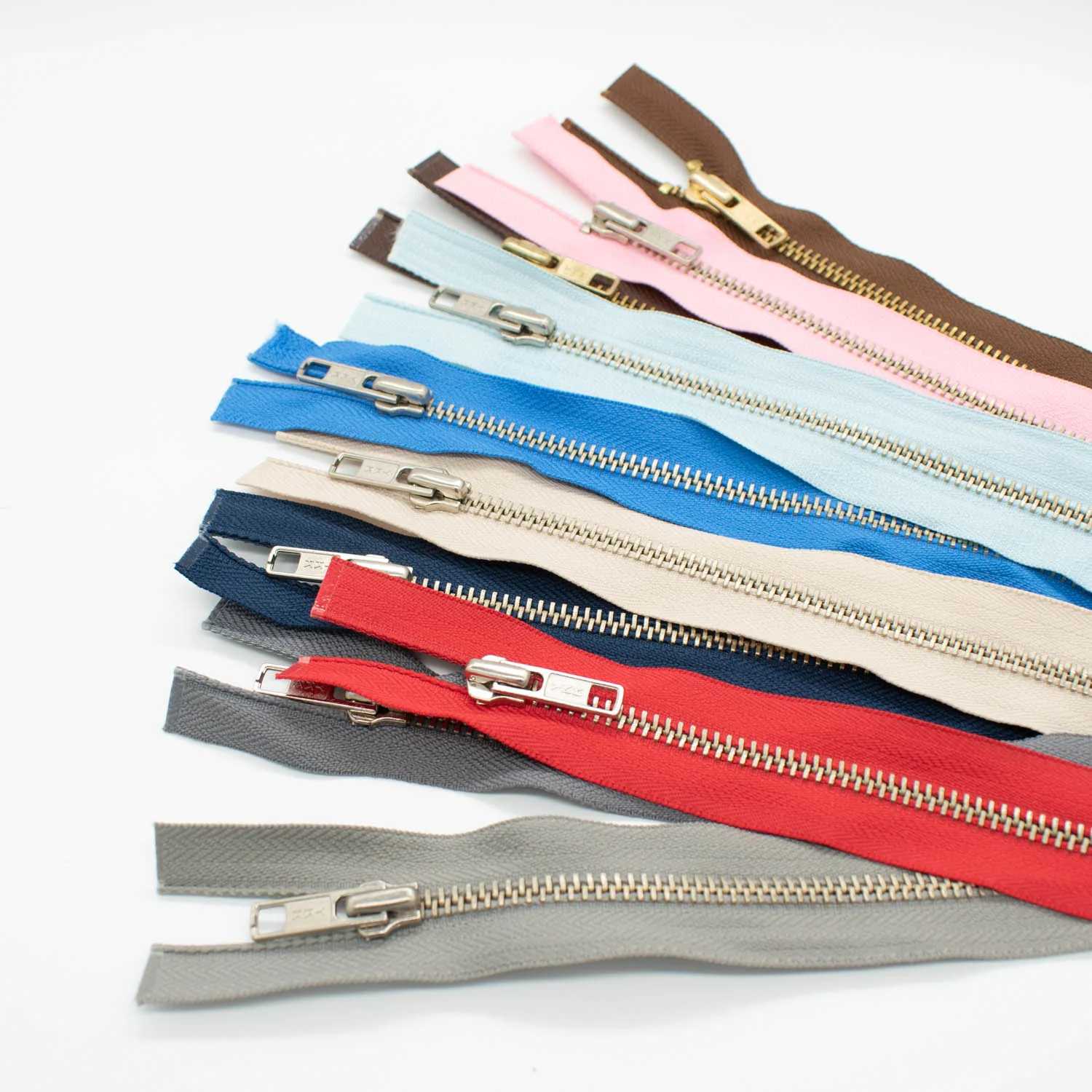 YKK Open End Heavy Duty Metal Zip 70CM - Image 3