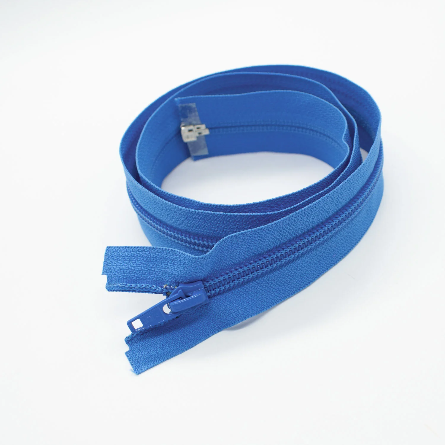 YKK Open End Plastic Zip 79CM - Image 2